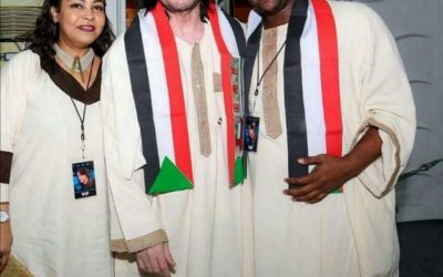 Diba gifts the Greek composer Yiannis Chryssomallis